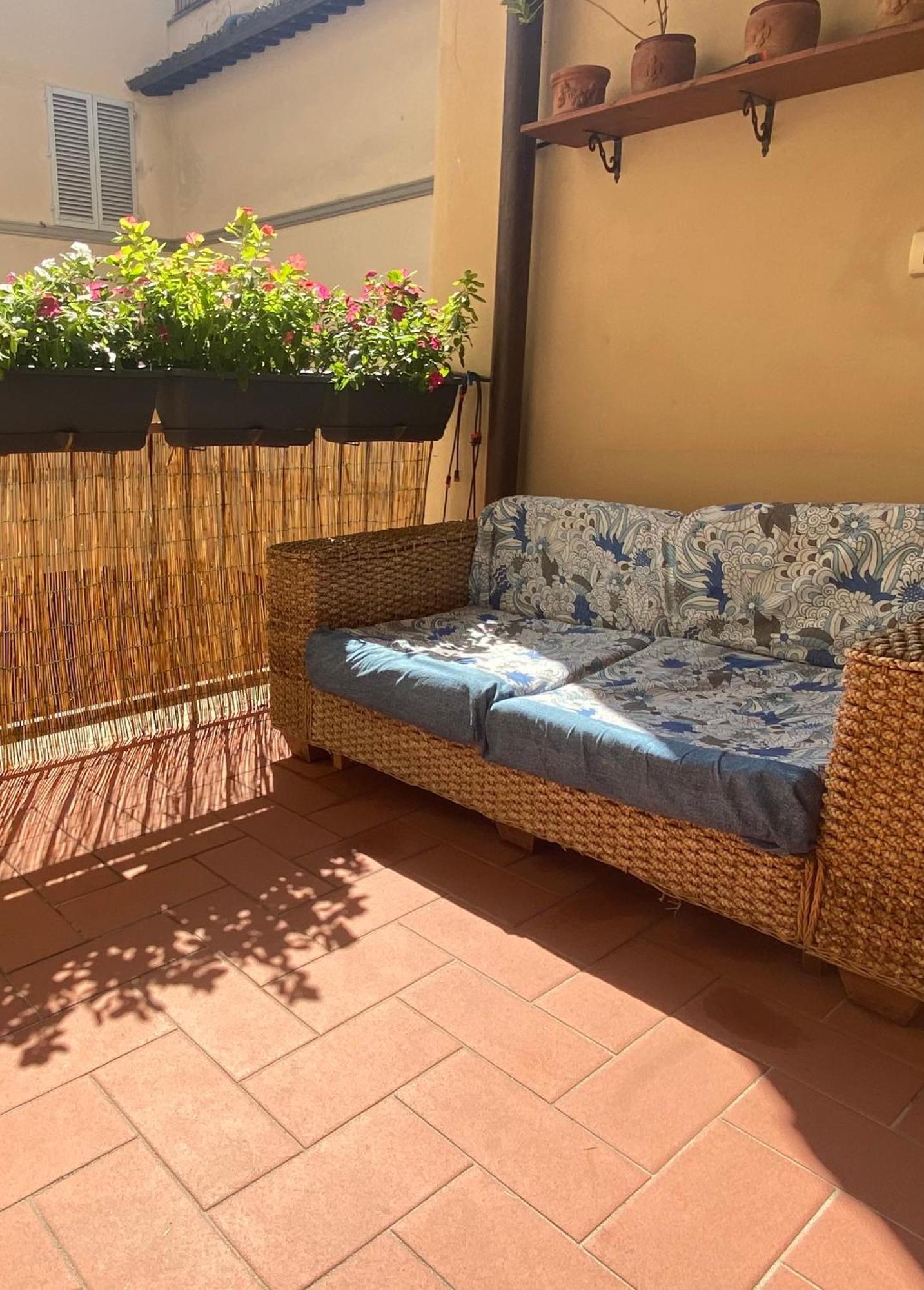Indipendent Studio Apartment With Terrace - Parking Firenze Eksteriør bilde